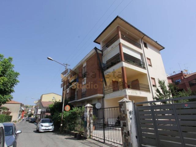 Appartamento in vendita a Saporito, Calabria