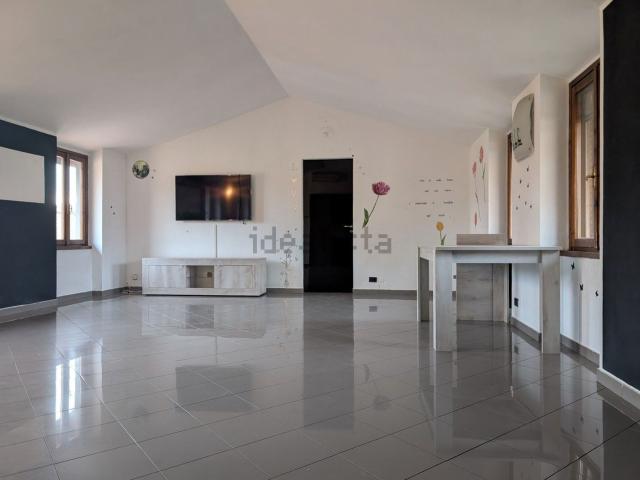 Attico in vendita a Colognola, Bergamo