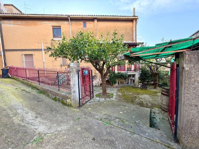 Appartamento in vendita a Ogliastro Cilento, Campania