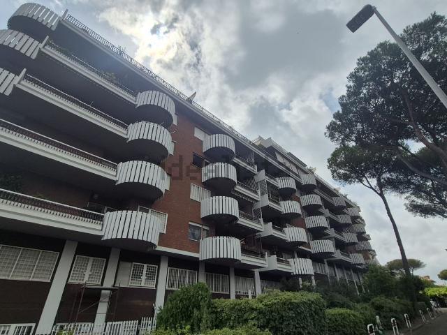 Appartamento in vendita a Torrino, Roma