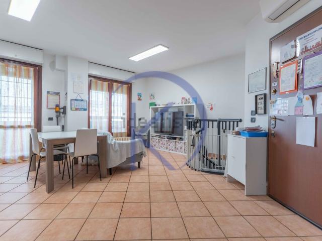 Appartamento in vendita a Trezzano Sul Naviglio, Lombardia