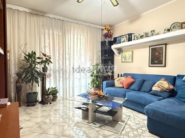 Appartamento in vendita a Pieve Emanuele, Lombardia