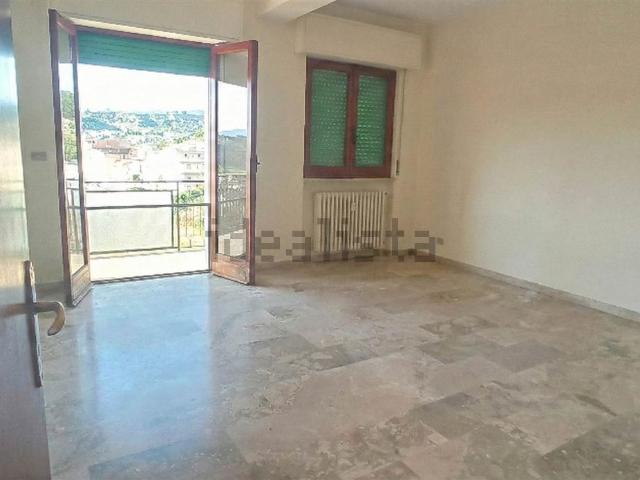 Appartamento in vendita a Calabria, Reggio Calabria