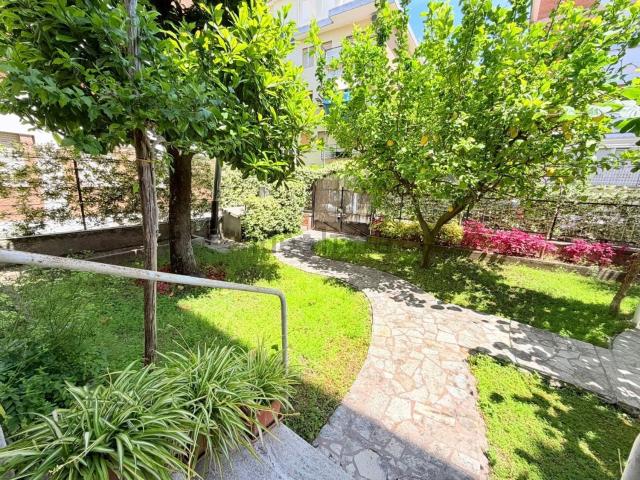 Appartamento in vendita a Gaeta, Lazio