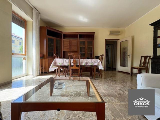 Appartamento in vendita a Vicina, Desenzano Del Garda