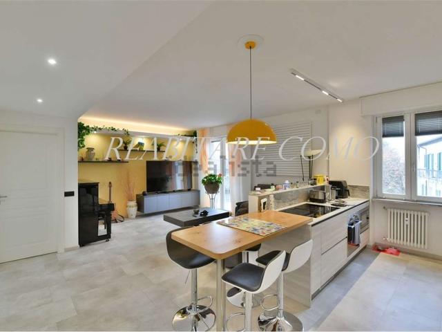 Appartamento in vendita a Tavernerio, Lombardia