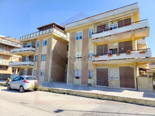 Appartamento in vendita a Passoscuro, Roma Capitale