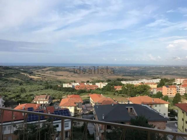 Appartamento in vendita a Guglionesi, Molise