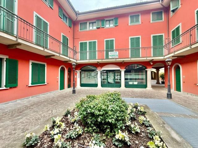 Appartamento in vendita a Treviglio, Bergamo