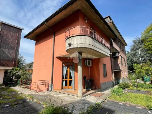 Appartamento in vendita a Cascina Croce, Cornaredo