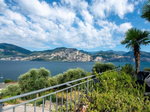 Appartamento in vendita a Brenzone sul Garda, Veneto