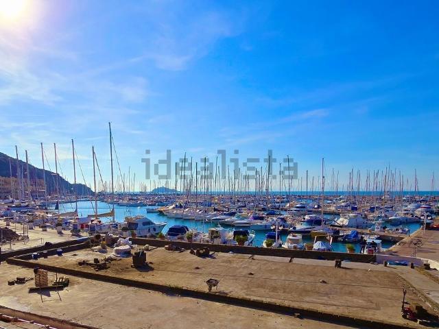 Appartamento in vendita a Castiglione Della Pescaia, Punta Ala