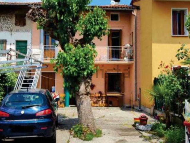 Appartamento in vendita a Roveredo in Piano / Lavorêt, Roveredo in Piano