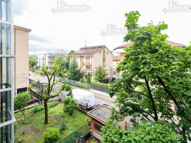 Appartamento in vendita a Carugate, Lombardia