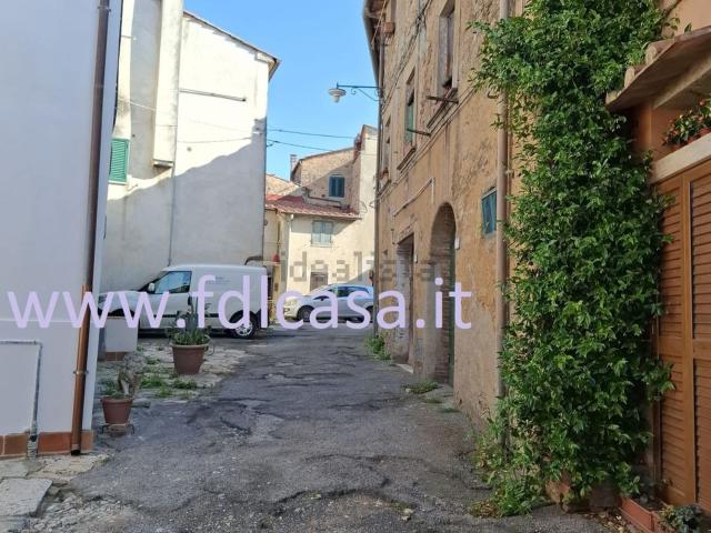 Appartamento in vendita a Collemontanino, Pisa
