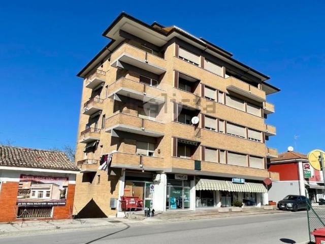 Appartamento in vendita a Centro, Cartoceto