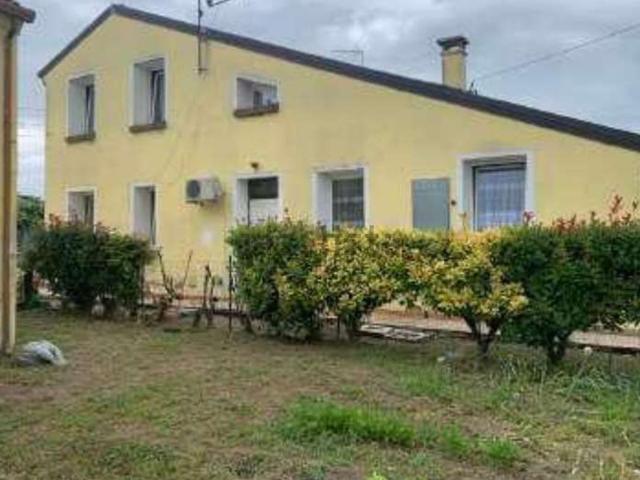 Appartamento in vendita a Menà, Castagnaro
