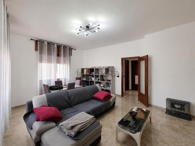 Appartamento in vendita a Porta Torino, Vercelli