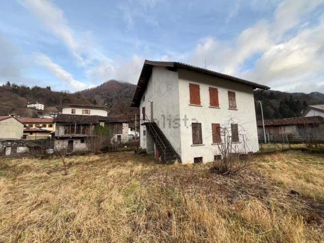 Appartamento in vendita a Tolmezzo, Friuli-Venezia Giulia