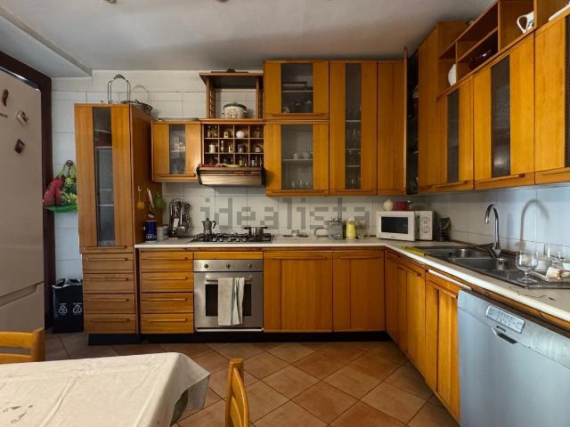 Appartamento in vendita a Chiaia, Napoli