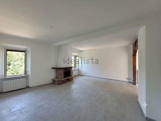 Appartamento in vendita a Maccio, Villa Guardia
