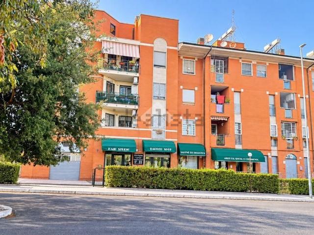 Appartamento in vendita a Capannelle, Roma