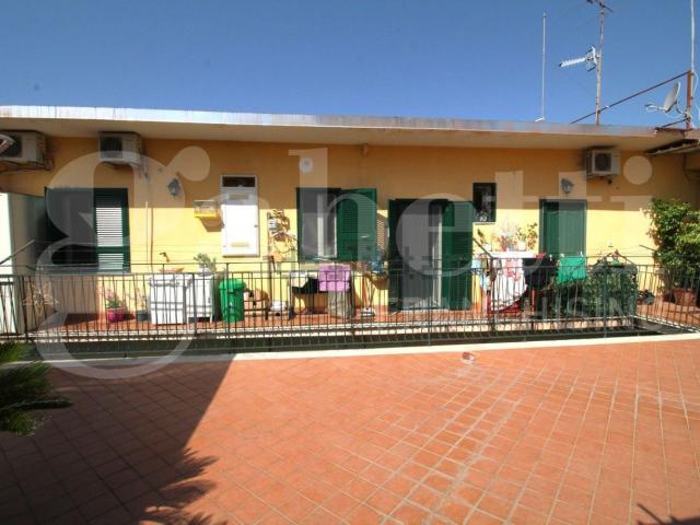 Appartamento in vendita a Arzano, Campania