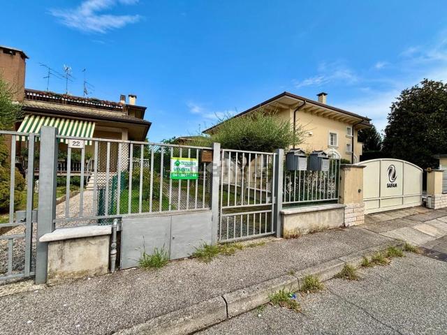 Appartamento in vendita a Mancalacqua, Sona