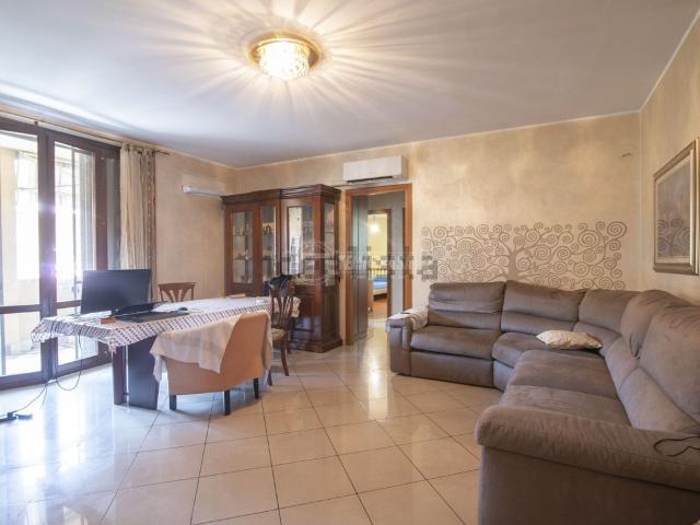 Appartamento in vendita a Cassina De' Pecchi, Lombardia