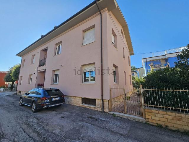 Appartamento in vendita a Marche, Macerata