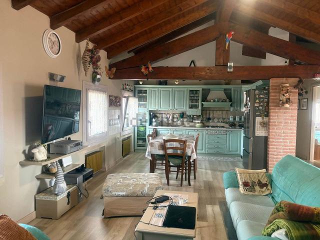 Appartamento in vendita a Gambolò, Lombardia