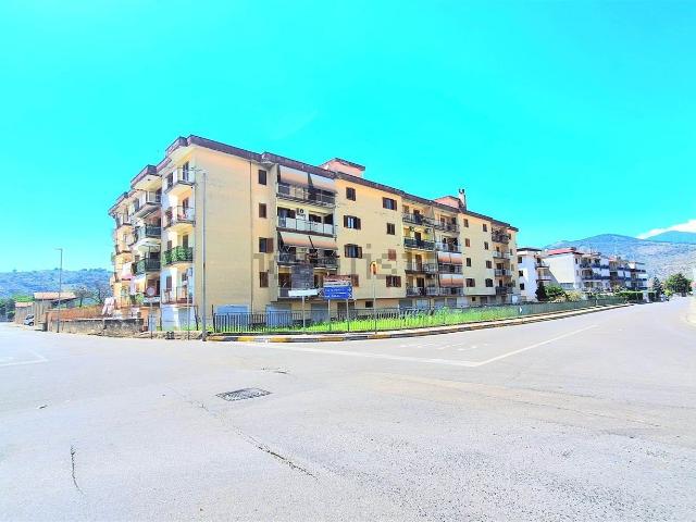 Appartamento in vendita a Roccapiemonte, Campania