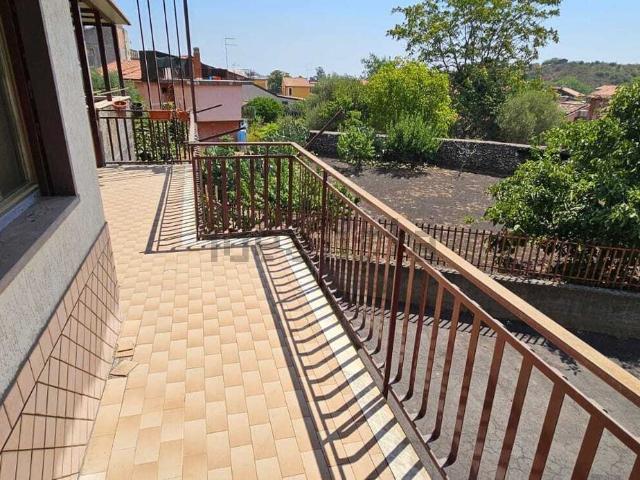 Appartamento in vendita a Pedara, Sicilia