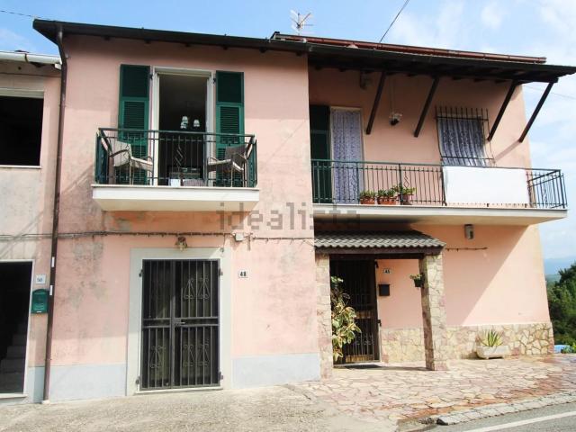 Appartamento in vendita a Beverino, Padivarma