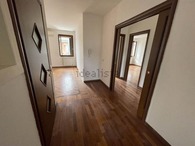 Appartamento in vendita a Borgo Dolomiti, Adria