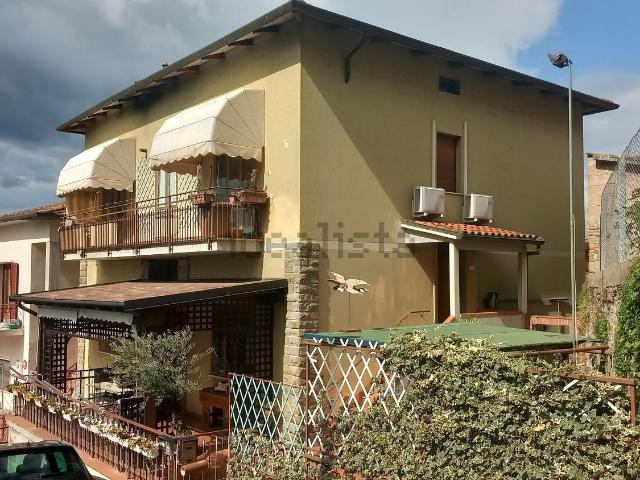 Attico in vendita a Castiglion Fiorentino, Toscana