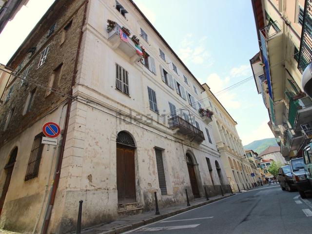 Appartamento in vendita a Baiardo, Liguria