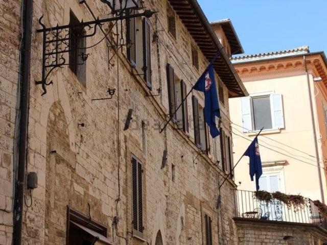 Attico in vendita a Assisi, Umbria