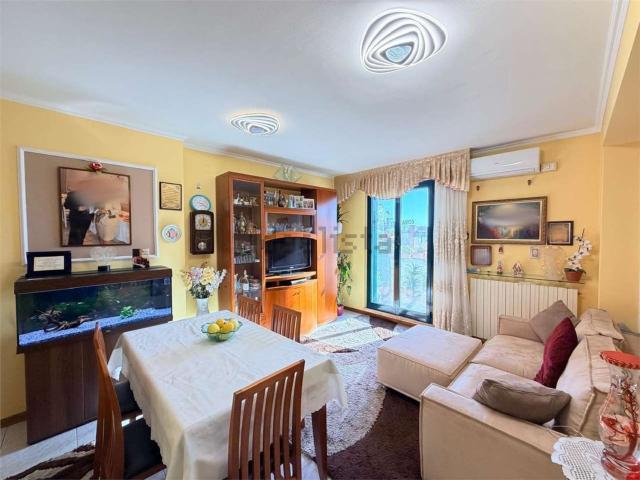 Appartamento in vendita a Centro Storico, Marche