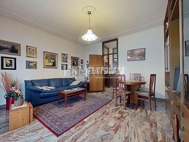 Appartamento in vendita a Biassono, Lombardia