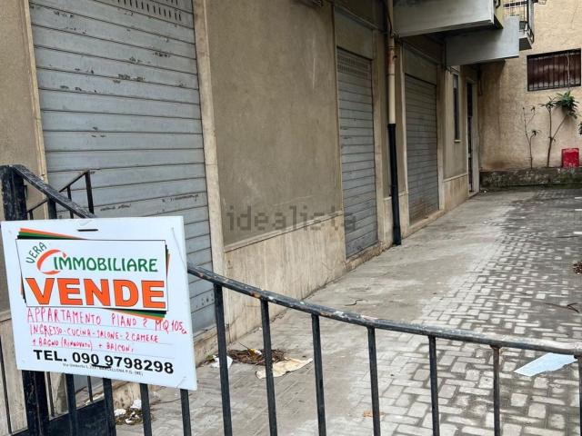 Appartamento in vendita a Barcellona, Barcellona Pozzo Di Gotto