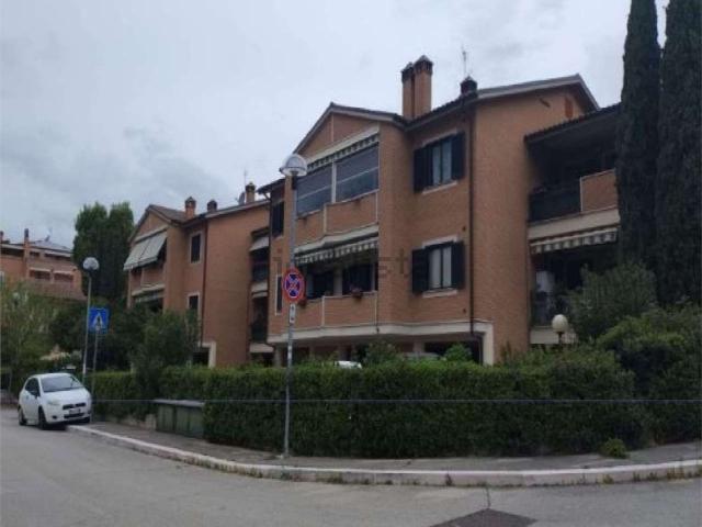 Appartamento in vendita a Terni, Umbria