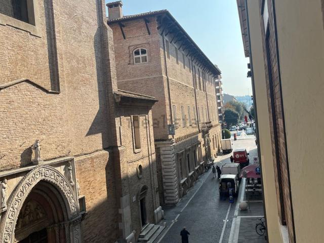 Appartamento in vendita a Centro storico, Pesaro