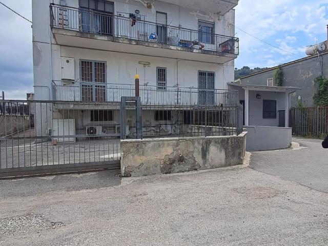 Appartamento in vendita a Antiniana, Pozzuoli