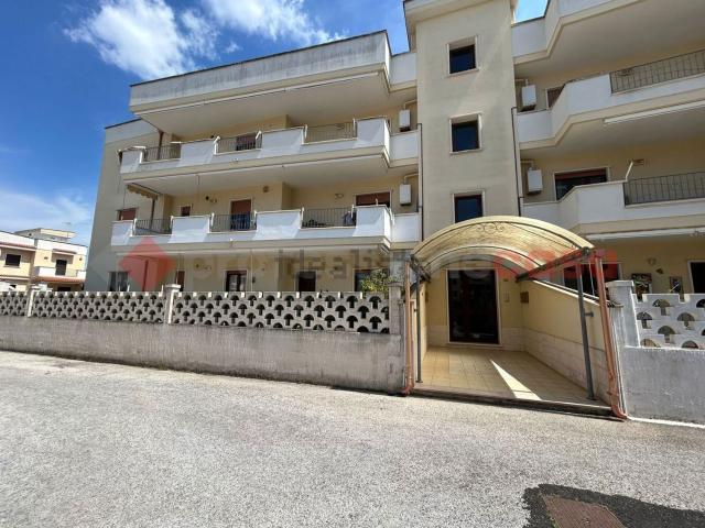 Appartamento in vendita a Leporano, Taranto