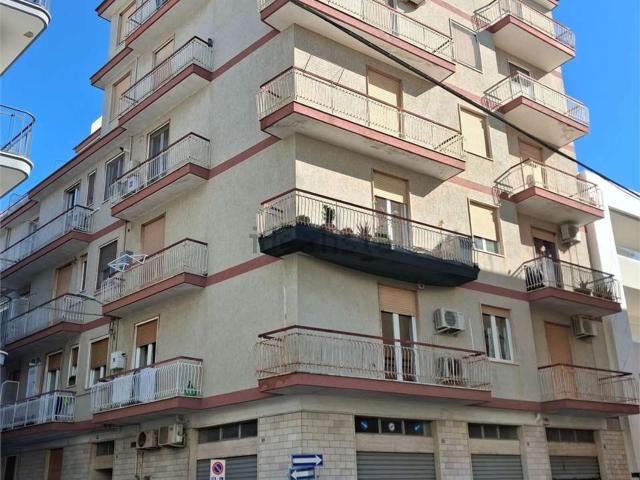 Appartamento in vendita a Gioia del Colle, Bari