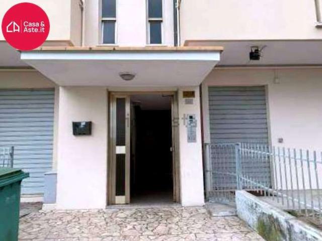 Appartamento in vendita a Faleriense, Marche