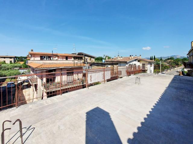 Appartamento in vendita a Campolimpido, Roma Capitale