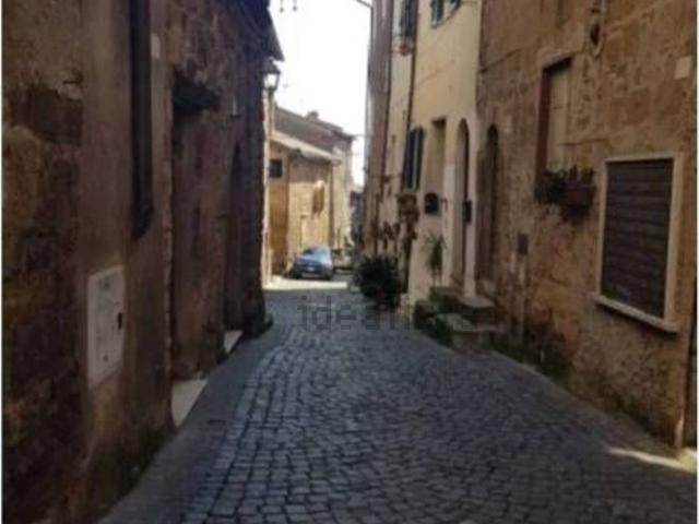 Appartamento in vendita a Capranica, Lazio