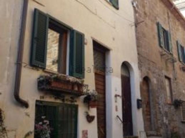 Appartamento in vendita a Capranica, Lazio